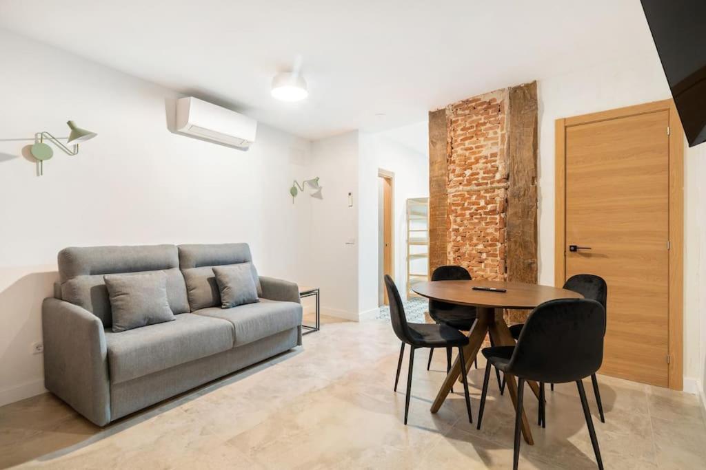 Nice Flat In Lavapies At Street Level S23A Μαδρίτη Εξωτερικό φωτογραφία
