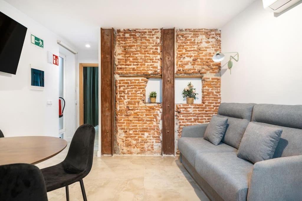 Nice Flat In Lavapies At Street Level S23A Μαδρίτη Εξωτερικό φωτογραφία
