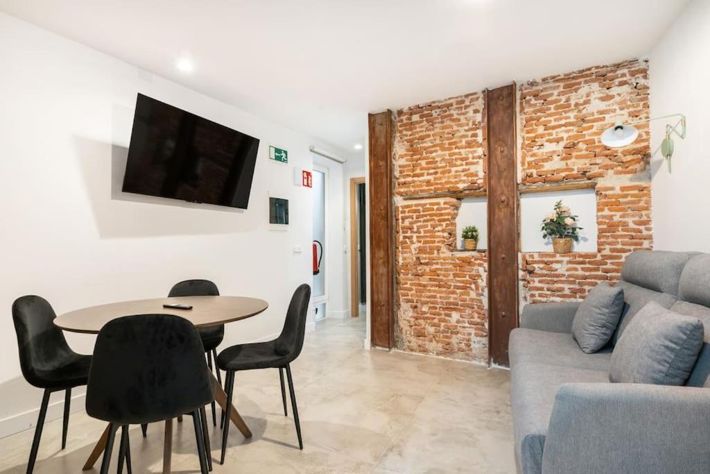 Nice Flat In Lavapies At Street Level S23A Μαδρίτη Εξωτερικό φωτογραφία